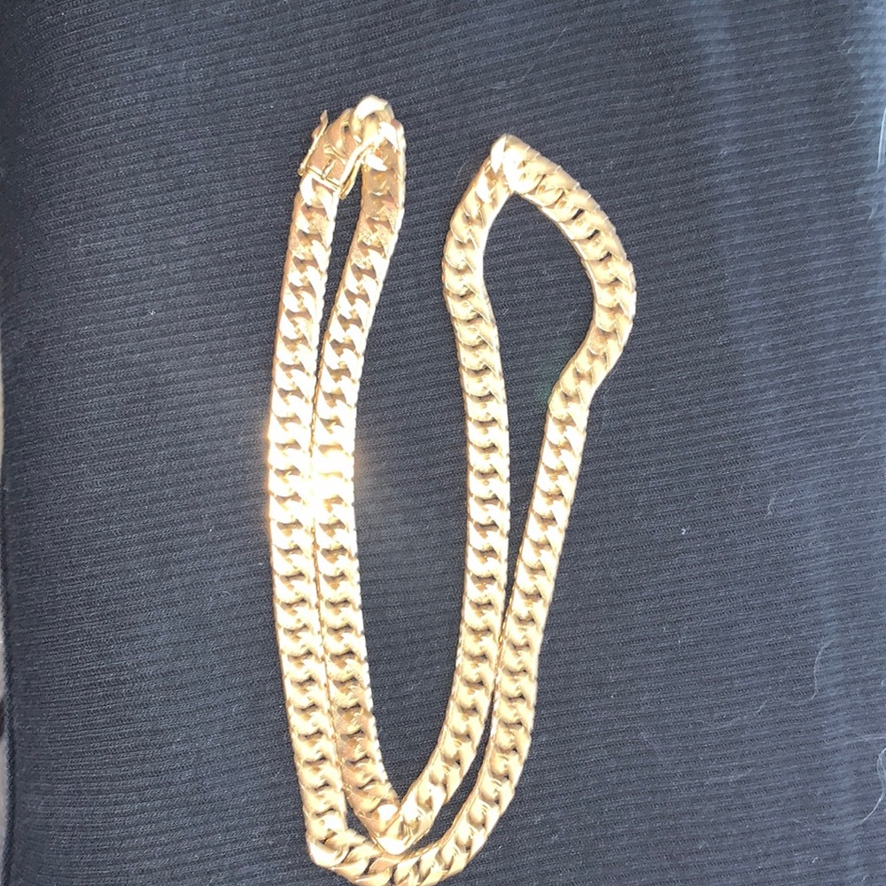 18 karat solid gold 76 g